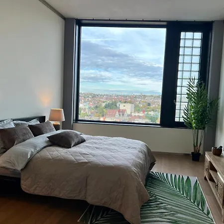 Penthouse Paradise Stunning City Views شقة *