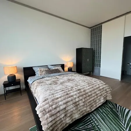 Penthouse Paradise Stunning City Views